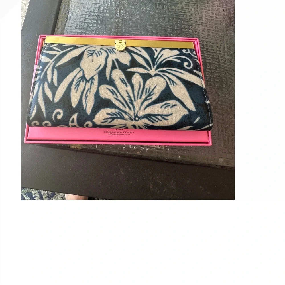 Patricia Nash Teal Floral‎ Leather Frame Wallet RFID 10 Card Slots NIB